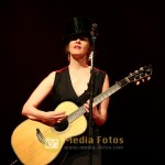 Suzanne Vega beim Würzburger Hafensommer